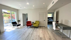 Spacious 2bd 2ba Place in the Heart of Hollywood, Los Angeles